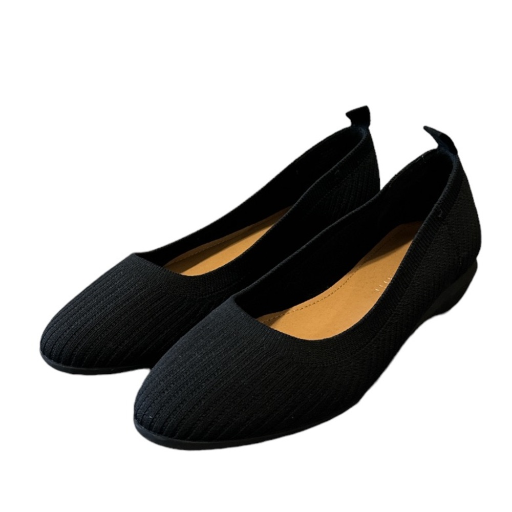 Kelly & Katie Caela Flat